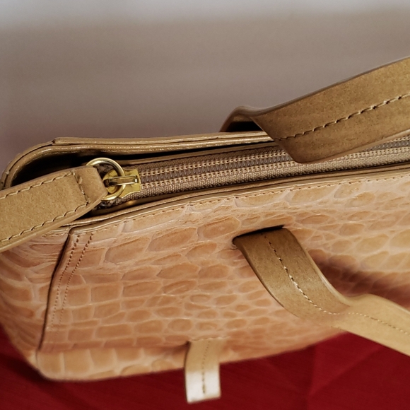 Purse - Picture 3 of 5